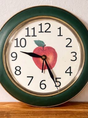 Vintage Green Rim Apple Wall Clock - Unbranded